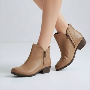 2x HP! Lucky Brand ankle boots